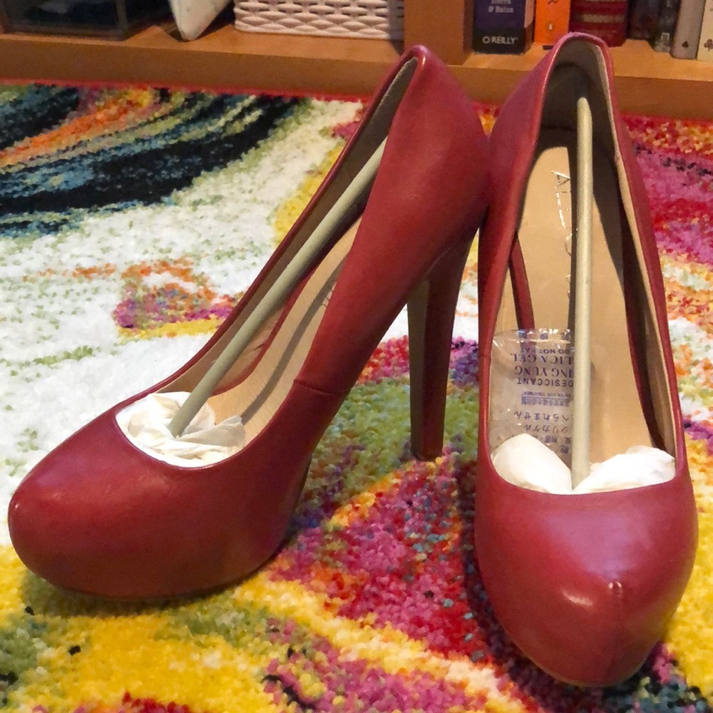 Aldo women’s heels size 8.5